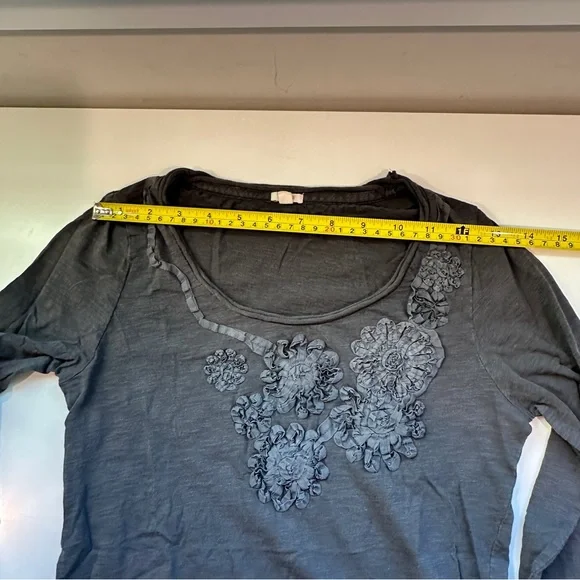 J Crew long sleeve dark blue with monochromatic floral details, XS - Picture 4 of 8